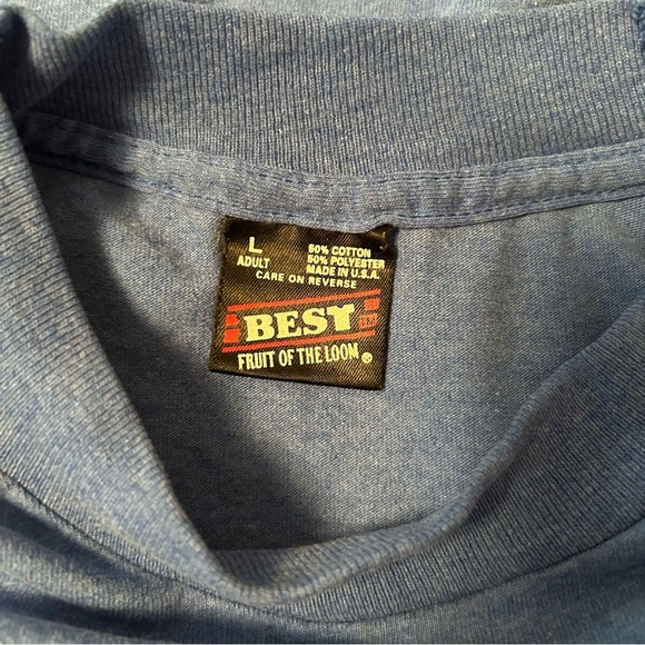 “So Many Books” Graphic Tee - Picture 7 of 7